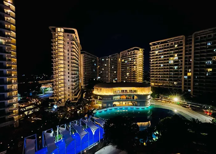 Azure Urban By Rhome Pensión Manila